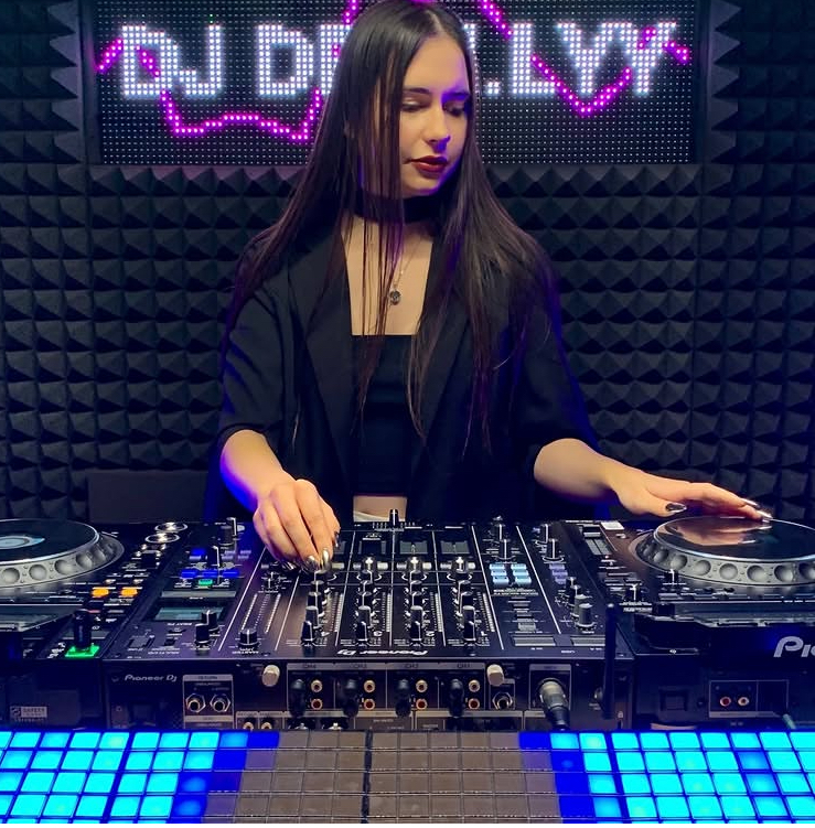 DJ Dellvy – Dark Disco & Indie Dance